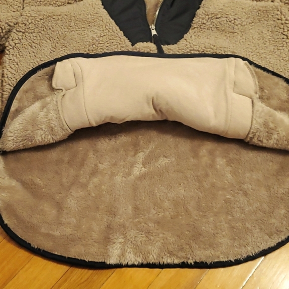 Abercrombie & Fitch light brown teddy half zip pullover sweater. Cozy. Size L. - Picture 3 of 12